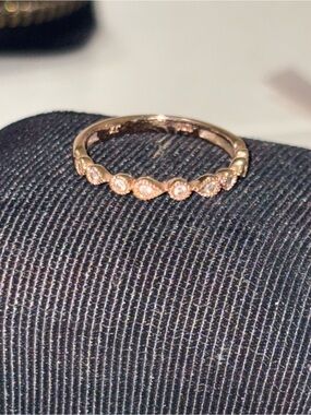 10k Rose Gold Natural Diamond Milgrain Stackable Ring Size 5 1/2